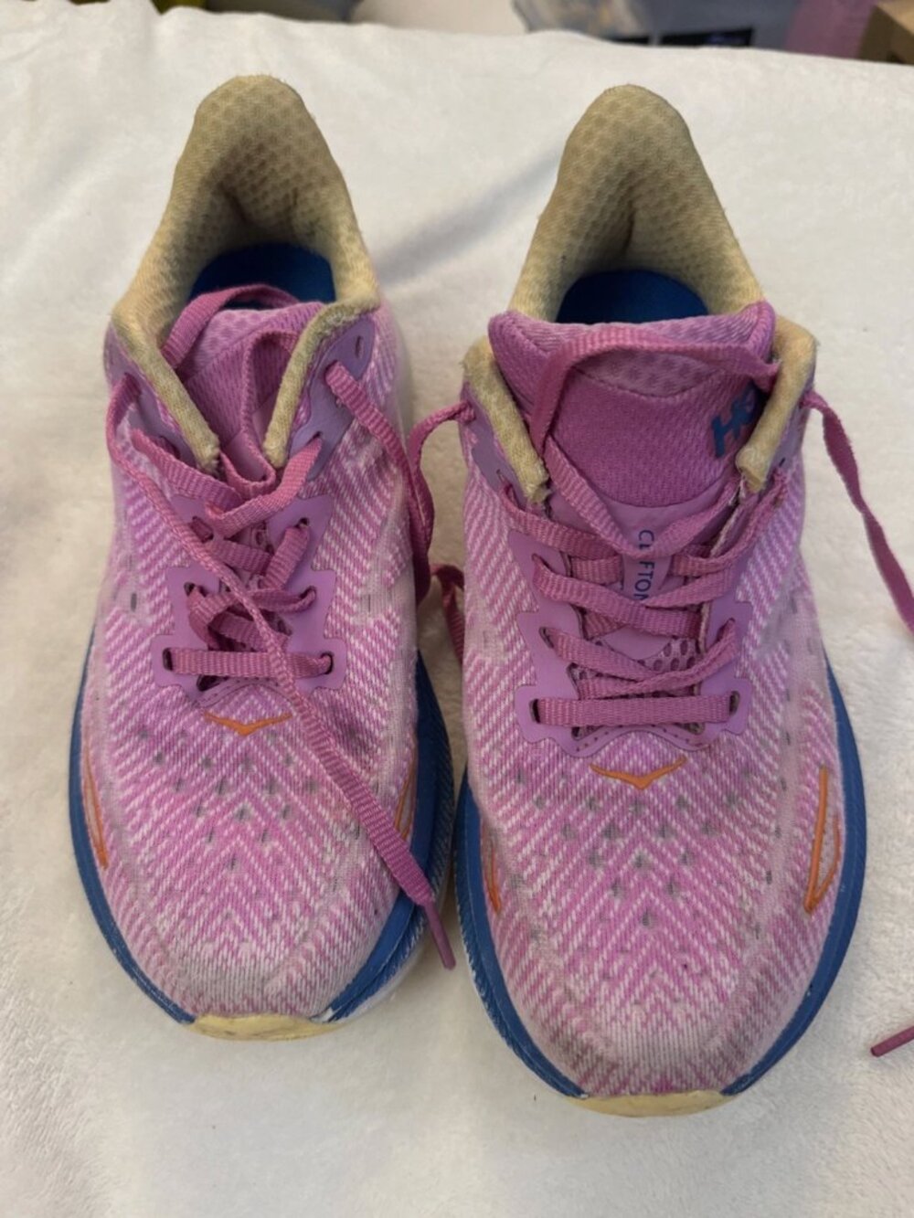 Hoka One One Womens Clifton 9 1127896 CSLC Pink Running Shoes Sneakers Size 5.5B